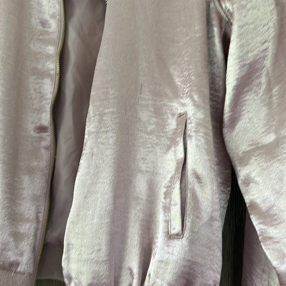 Pink tone it up bomber jacket size medium - Picture 3 of 9